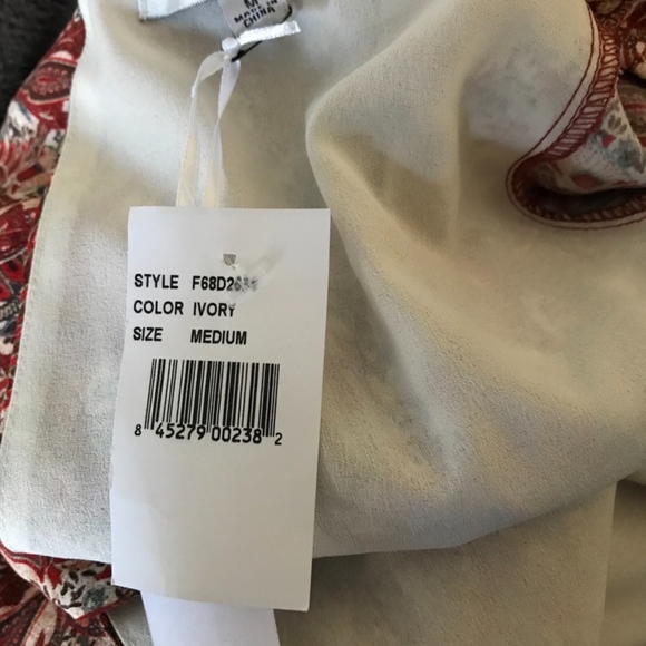 ADELYN RAE Paisley Printed Dress w/Crochet Trim M - Picture 7 of 7